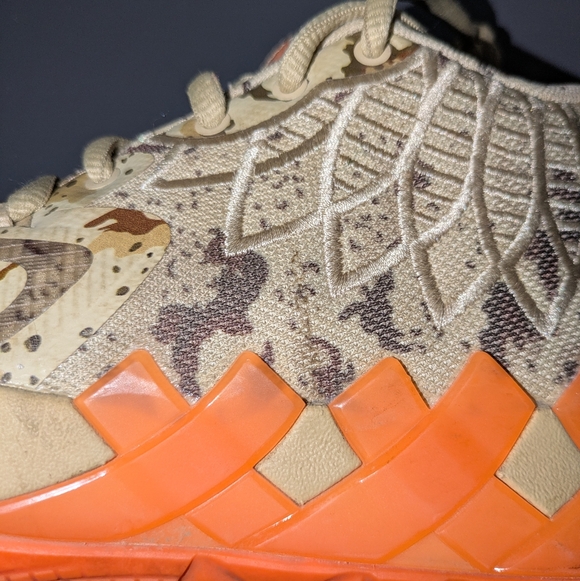 Puma LaMelo Ball MB.01 Size 5.5 youth Beige Orange Camo - Picture 3 of 9